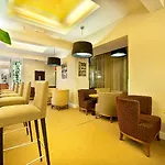 Otel Three Crowns 3*