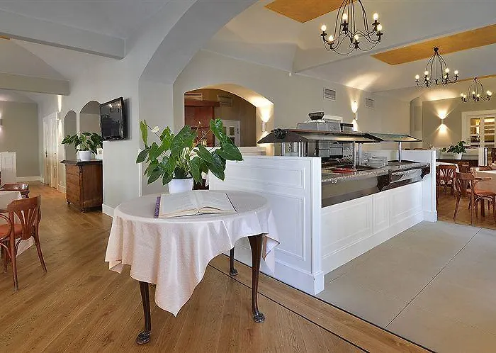 Hotell Three Crowns Prag