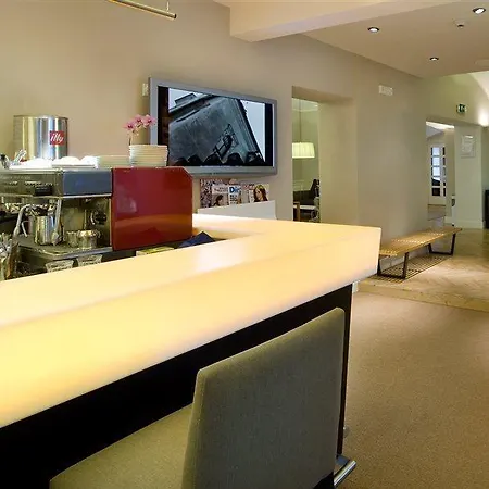 布拉格三皇冠酒店 酒店