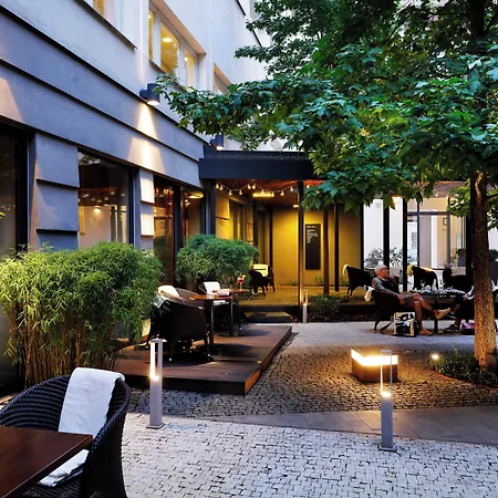 布拉格三皇冠酒店 酒店