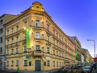 布拉格三皇冠酒店 3*